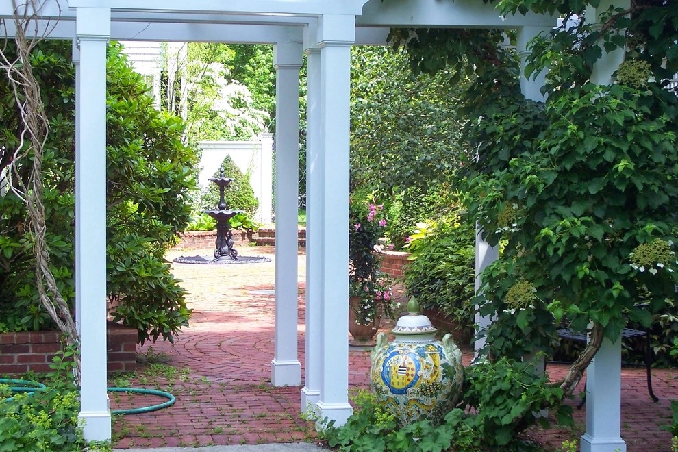 Garden Vignettes - Photo 5