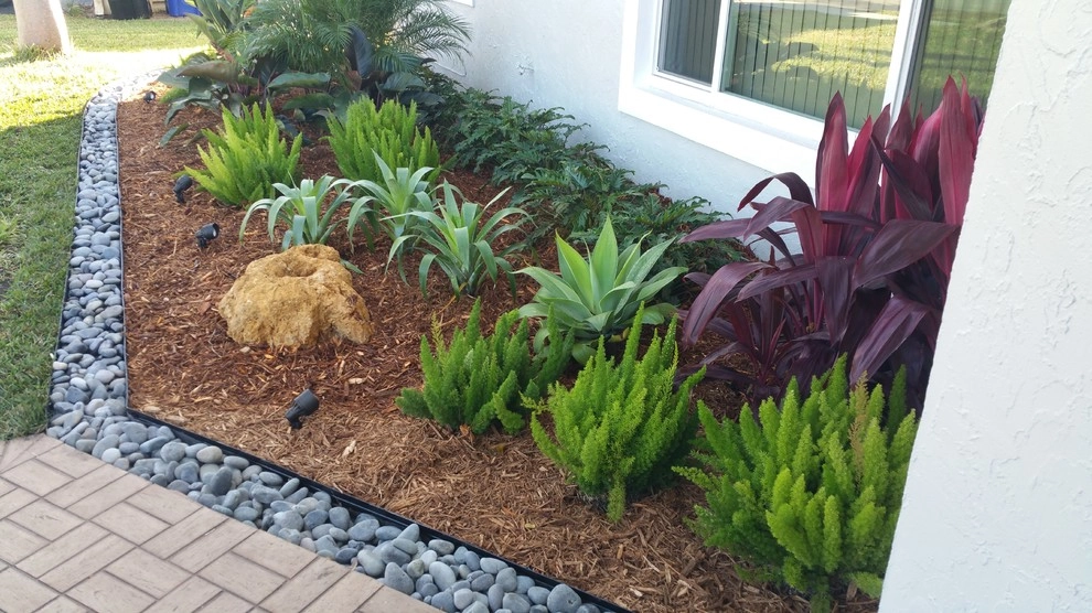 Front Yard Facelift by Gardening Angel - Photo 9