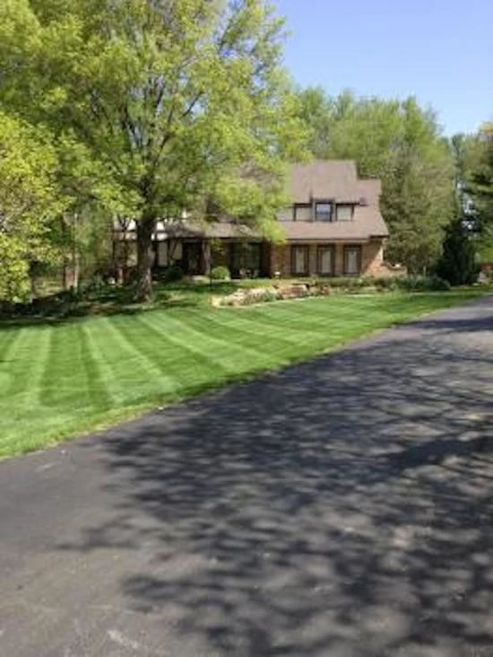 Bradford Street Lawn & Landscape - Photo 3