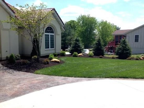 Bradford Street Lawn & Landscape - Photo 4
