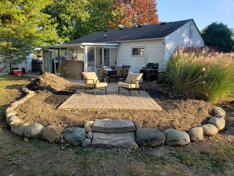 Emerald Meadows Landscaping - Photo 2