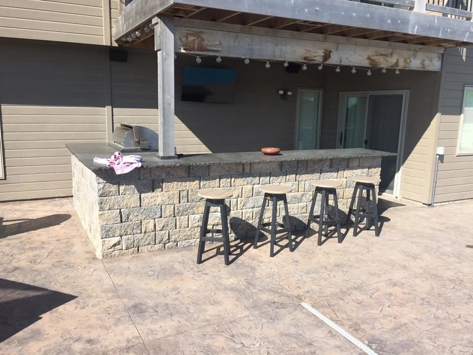 Highland Toscana Stone Bar & Grill by Above And Beyond Complete Grounds Maintenance - Photo 5