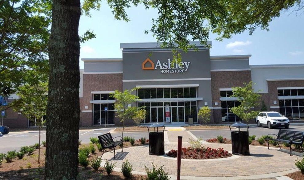 Commercial Landscape by Georgia Landscape And Tree Service - Photo 8