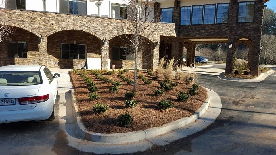 Georgia Landscape And Tree Service - Photo 10