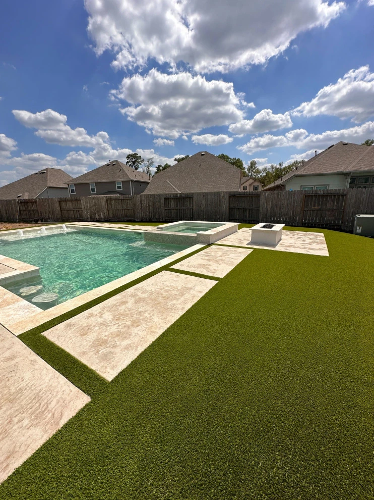 Pools with Artificial Turf by Southern Turf Co. Kansas City - Photo 3