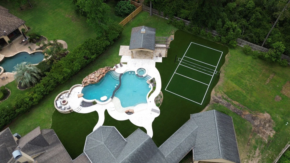Pools with Artificial Turf by Southern Turf Co. Kansas City - Photo 2