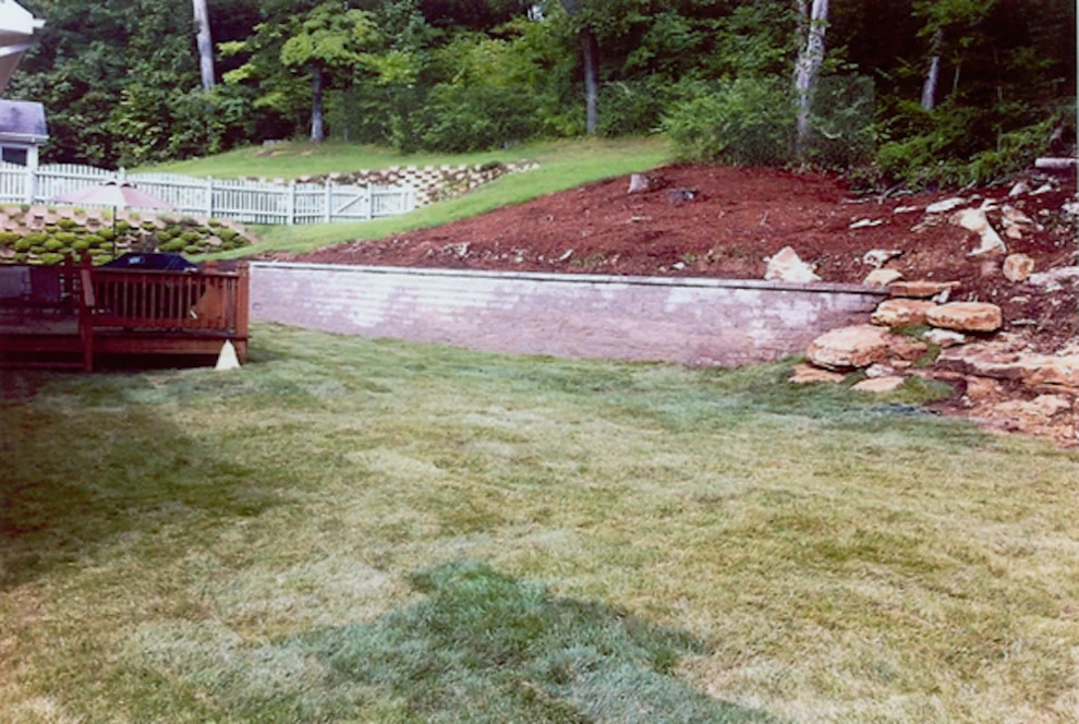 Tracy's Lawn & Landscaping Service LLC - Photo 7