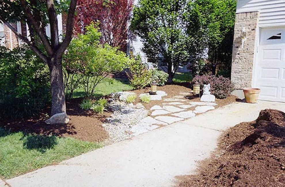 Tracy's Lawn & Landscaping Service LLC - Photo 5