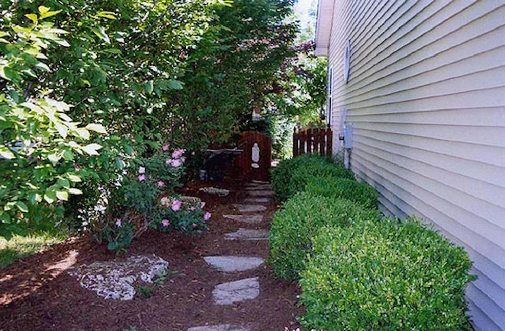 Tracy's Lawn & Landscaping Service LLC - Photo 6