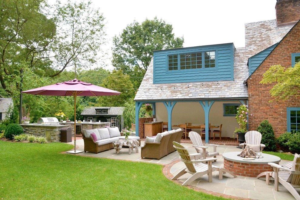 Manor on the Hill by Goldberg & Rodler, Inc. - Photo 6