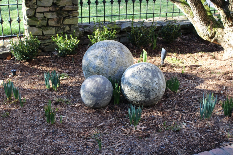 Urns and Outdoor decor by Graham Kimak Landscape Designs - Photo 2