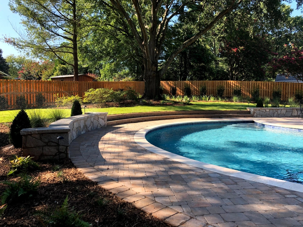 Pool and Spa by Graham Kimak Landscape Designs - Photo 4