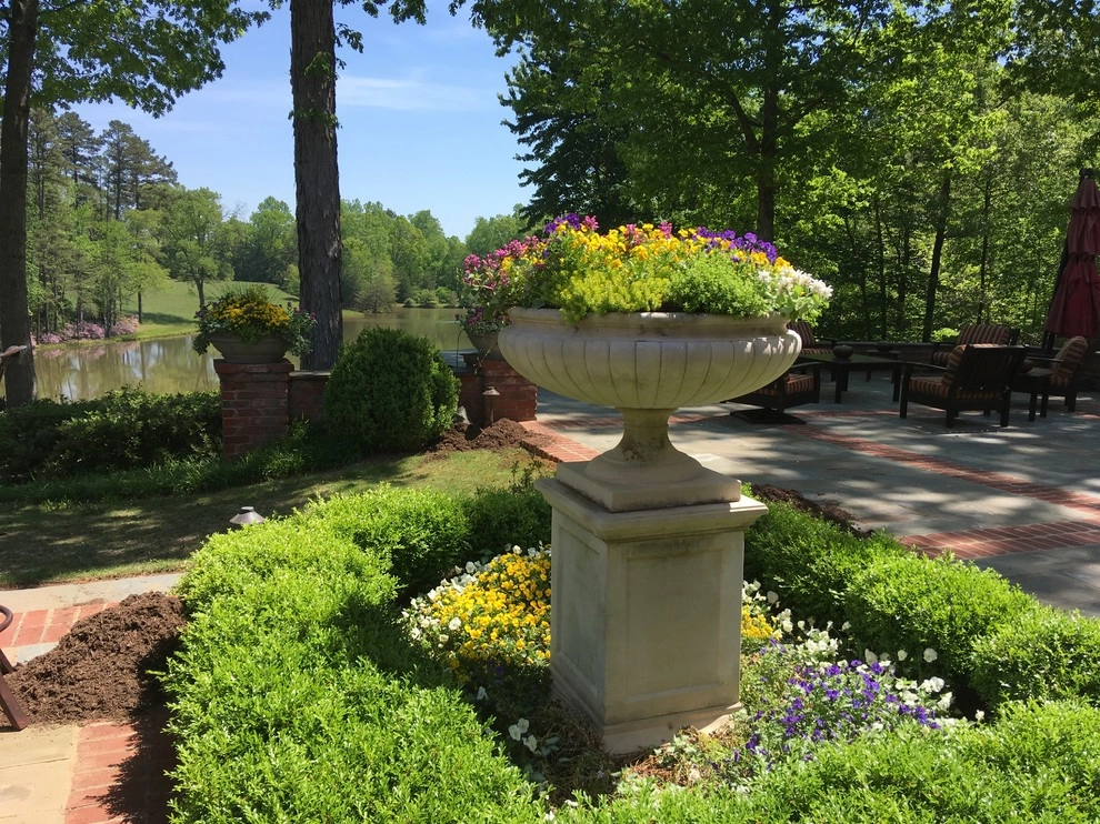 Graham Kimak Landscape Designs - Photo 2