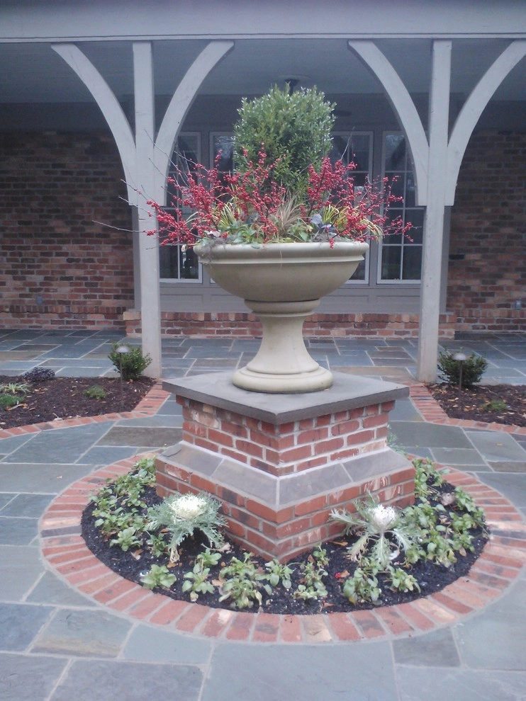 Urns and Outdoor decor by Graham Kimak Landscape Designs - Photo 10