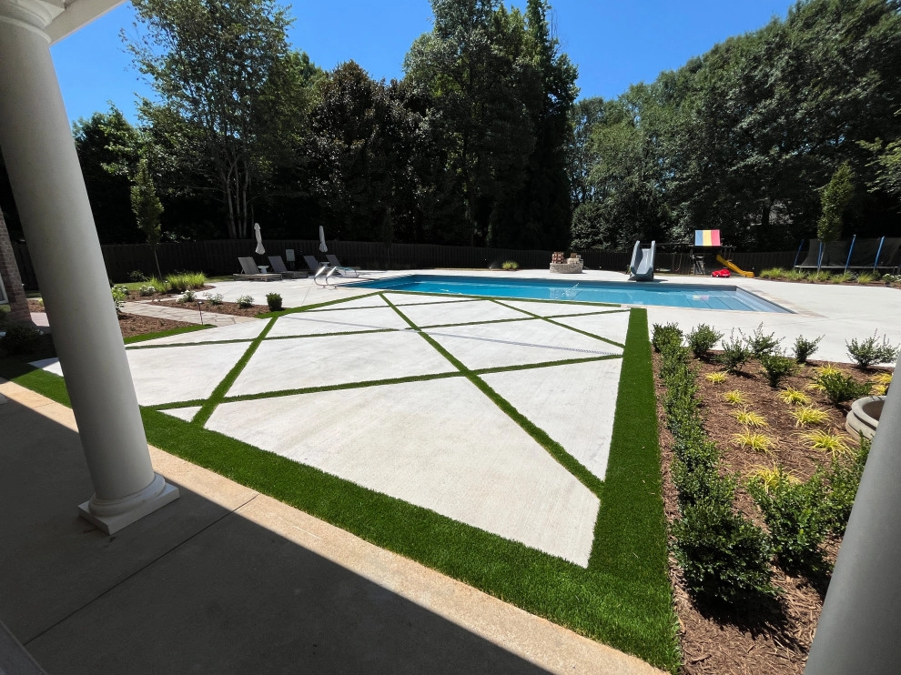 Pool and Spa by Graham Kimak Landscape Designs - Photo 14