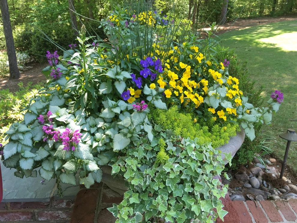 Urns and Outdoor decor by Graham Kimak Landscape Designs - Photo 20