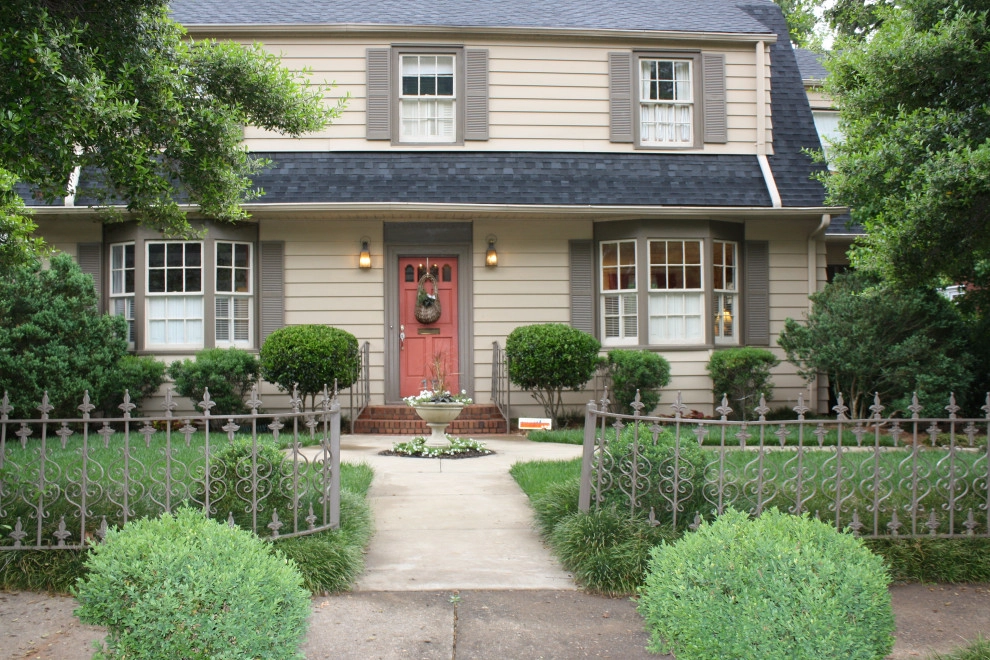 Front Entryways by Graham Kimak Landscape Designs - Photo 4