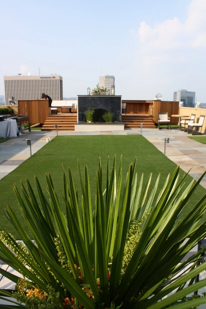 Rooftop Terrace and Garden by Graham Kimak Landscape Designs - Photo 3