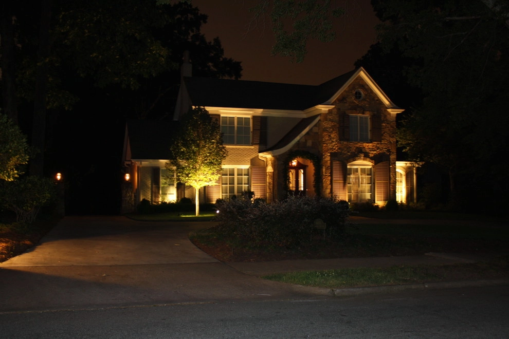 Lighting, Lamp posts, and Lanterns by Graham Kimak Landscape Designs - Photo 10