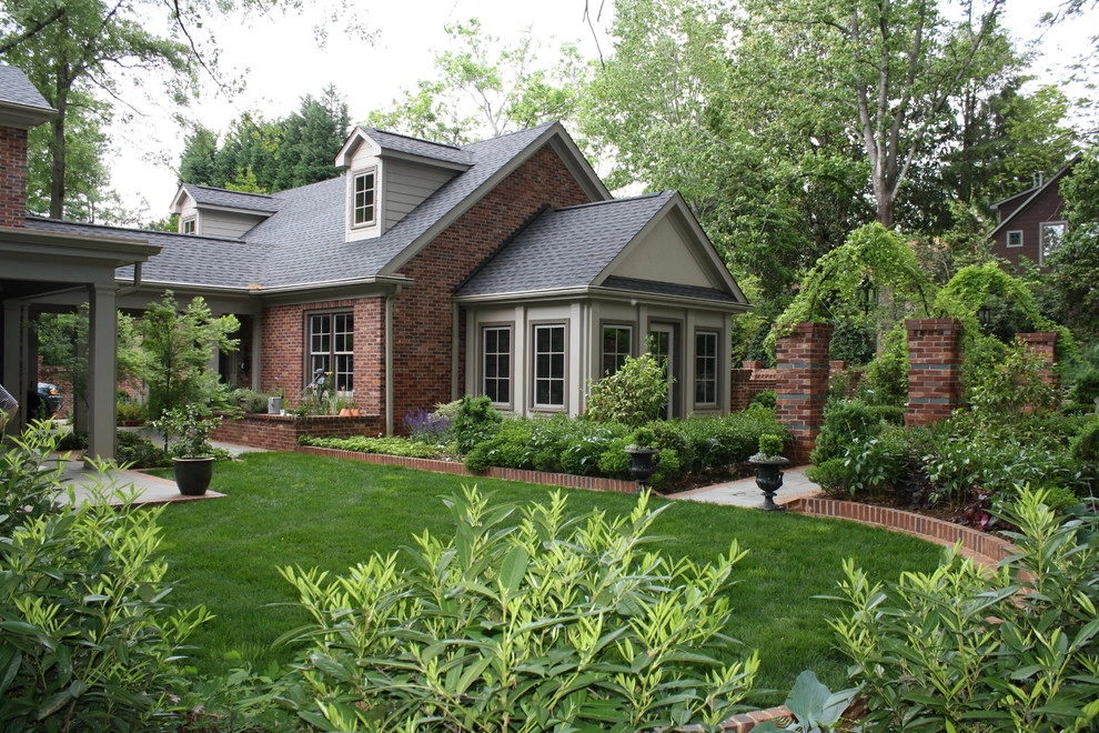 Full yard by Graham Kimak Landscape Designs - Photo 2
