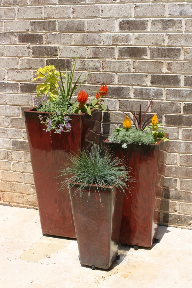Urns and Outdoor decor by Graham Kimak Landscape Designs - Photo 17