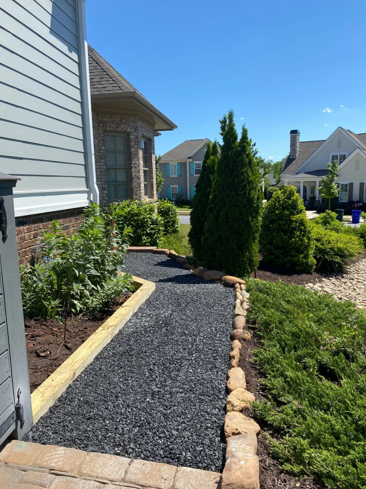 Gates and walkways & paths by Graham Kimak Landscape Designs - Photo 2