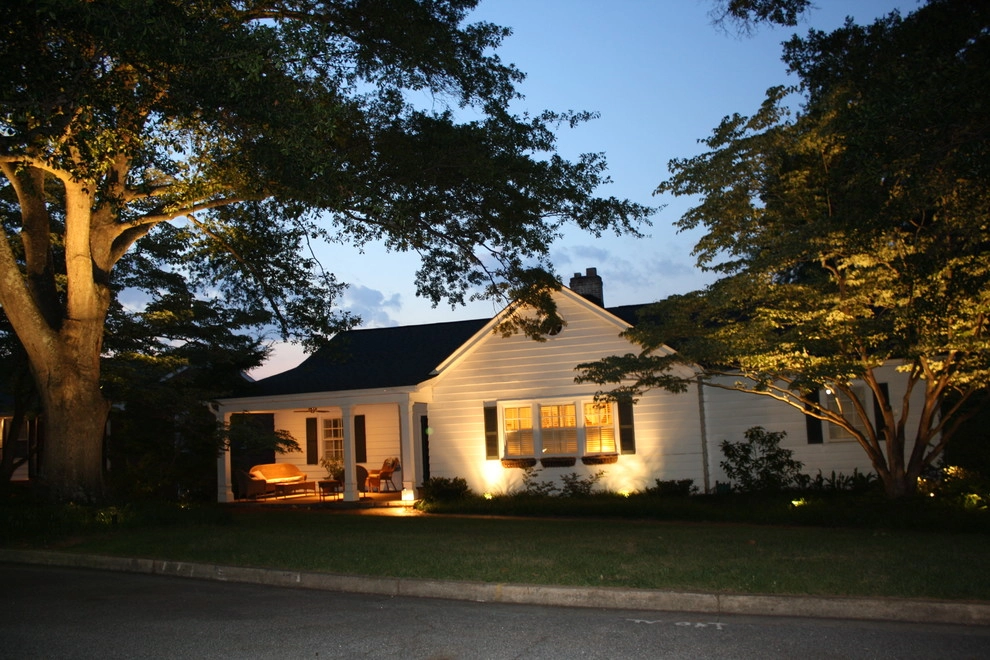 Lighting, Lamp posts, and Lanterns by Graham Kimak Landscape Designs - Photo 13