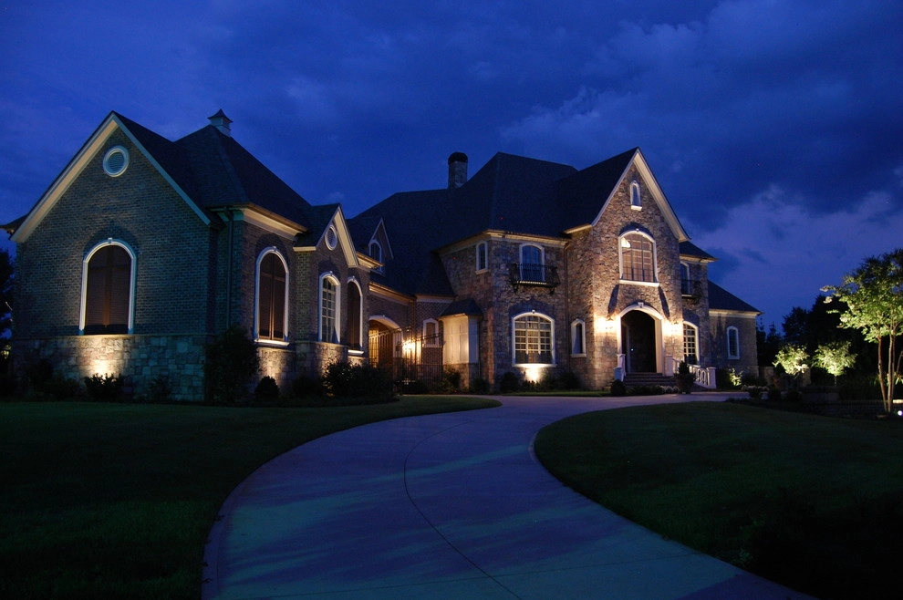 Lighting, Lamp posts, and Lanterns by Graham Kimak Landscape Designs - Photo 9