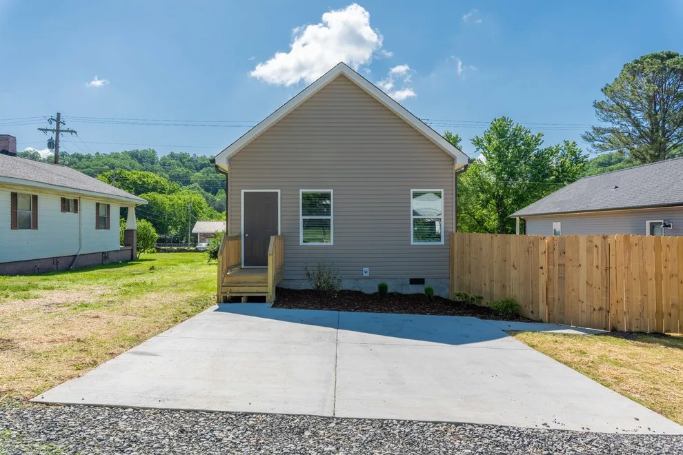 Budget-Friendly Shotgun Home by EPG Homes, LLC - Photo 2