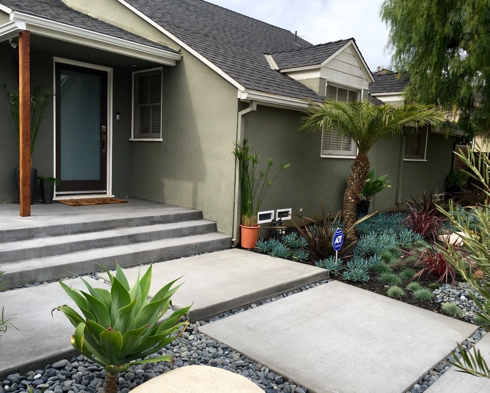 Stair Stepped Entry with Polished Stones by Gravel And Green - Photo 2