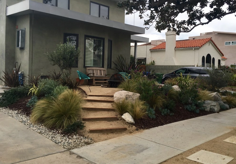 Drought Tolerant Front Patio by Gravel And Green - Photo 2