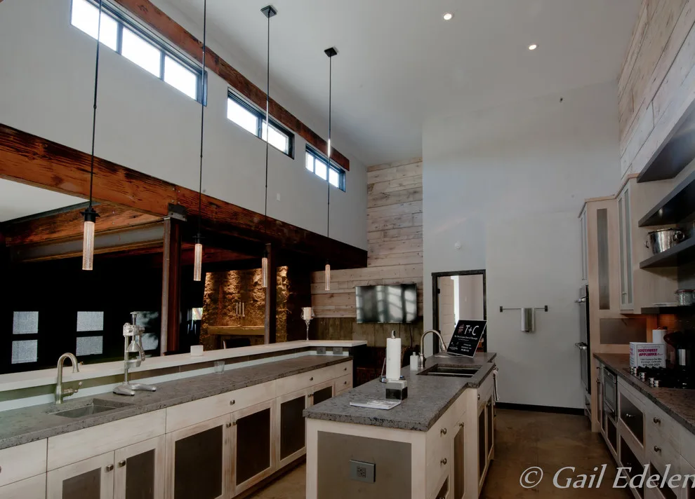 Aguilar Custom Rustic Modern Residence by JITA Contracting, Inc - Photo 14