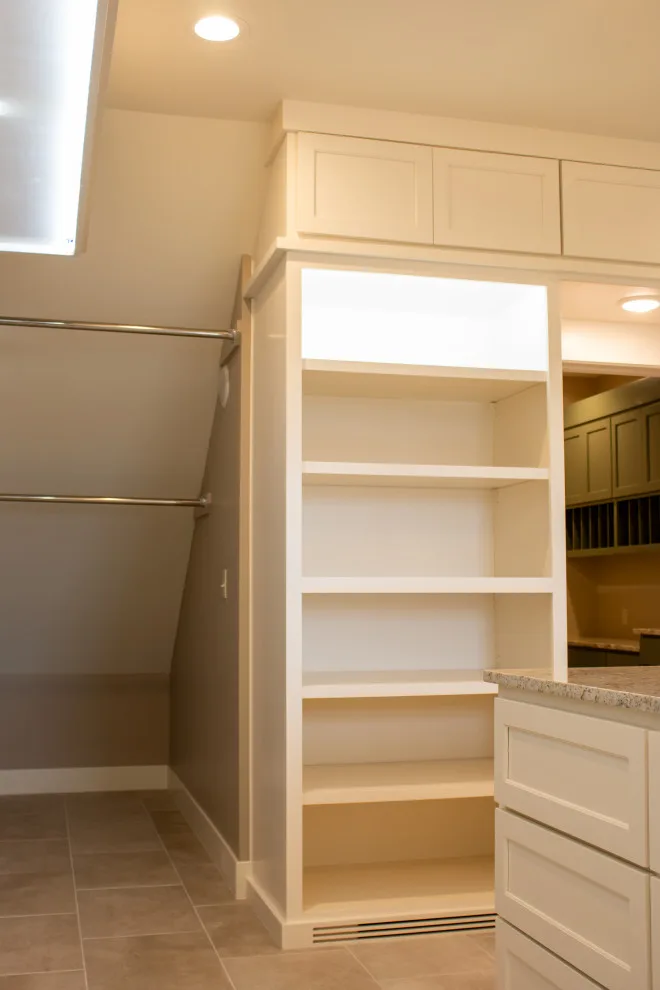 Albright Classic Residence - Bedroom & Bathroom by Robbins Construction - Photo 9