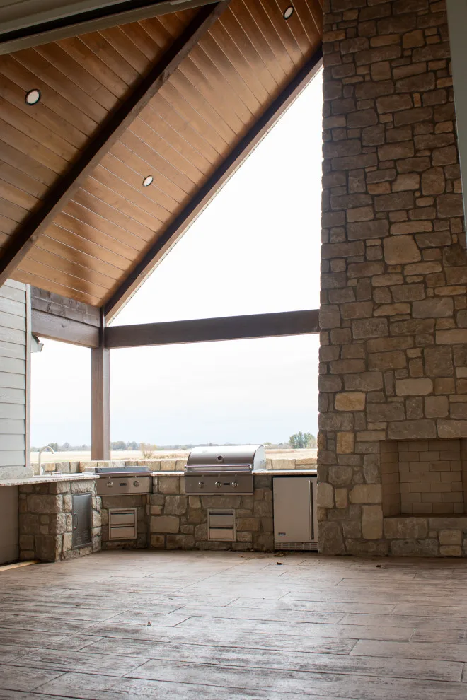 Albright Classic Residence - Outdoors by Robbins Construction - Photo 2