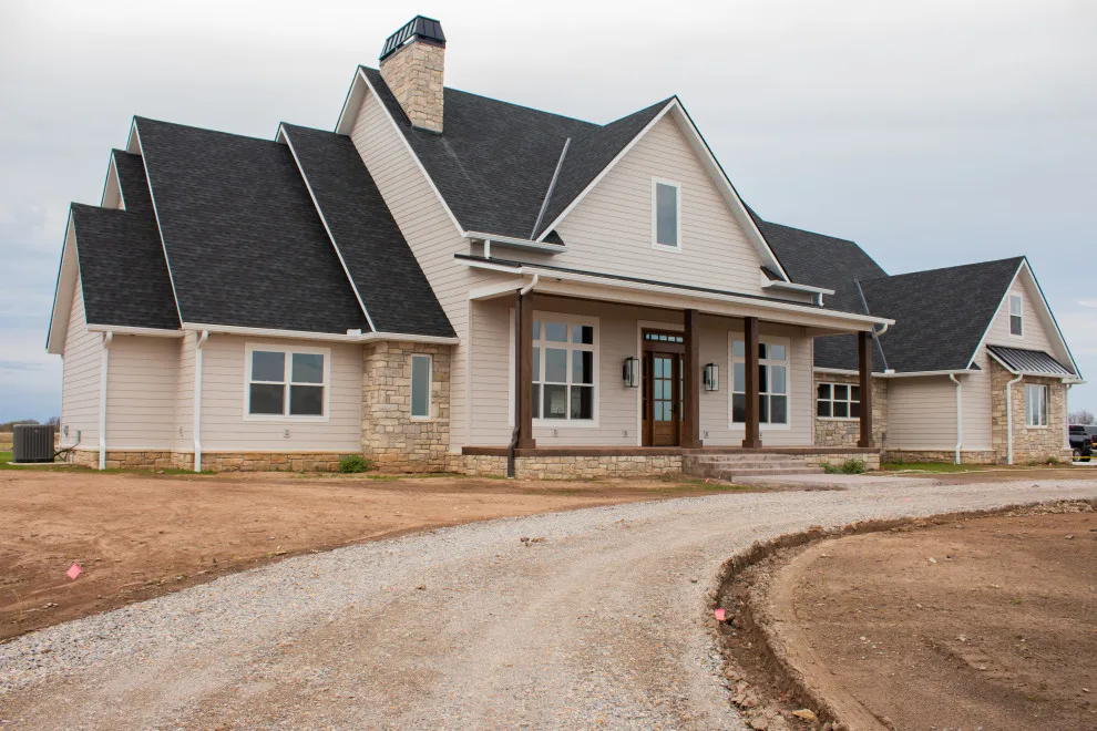 Albright Classic Residence - Outdoors by Robbins Construction - Photo 4
