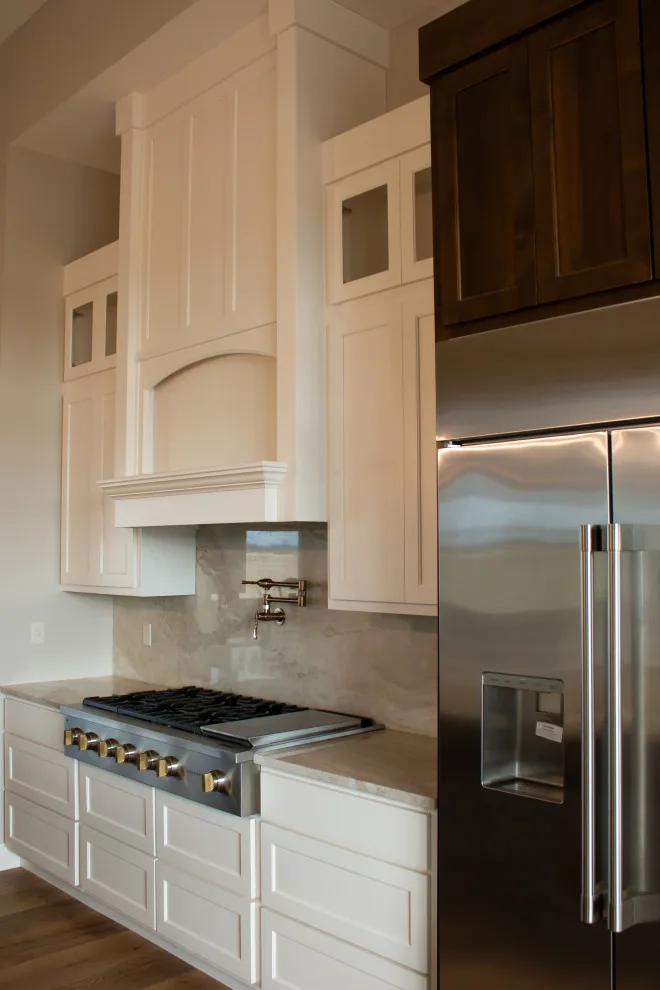 Albright Classic Residence - Living and Kitchen Spaces by Robbins Construction - Photo 7