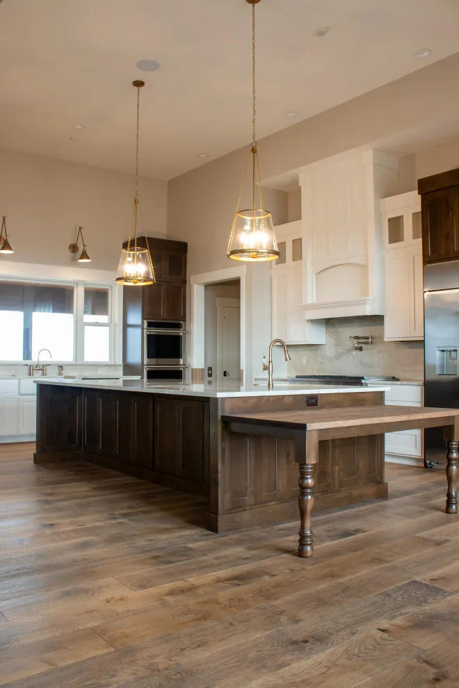 Albright Classic Residence - Living and Kitchen Spaces by Robbins Construction - Photo 10