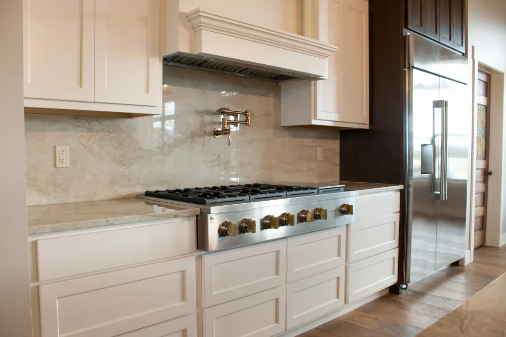 Albright Classic Residence - Living and Kitchen Spaces by Robbins Construction - Photo 13