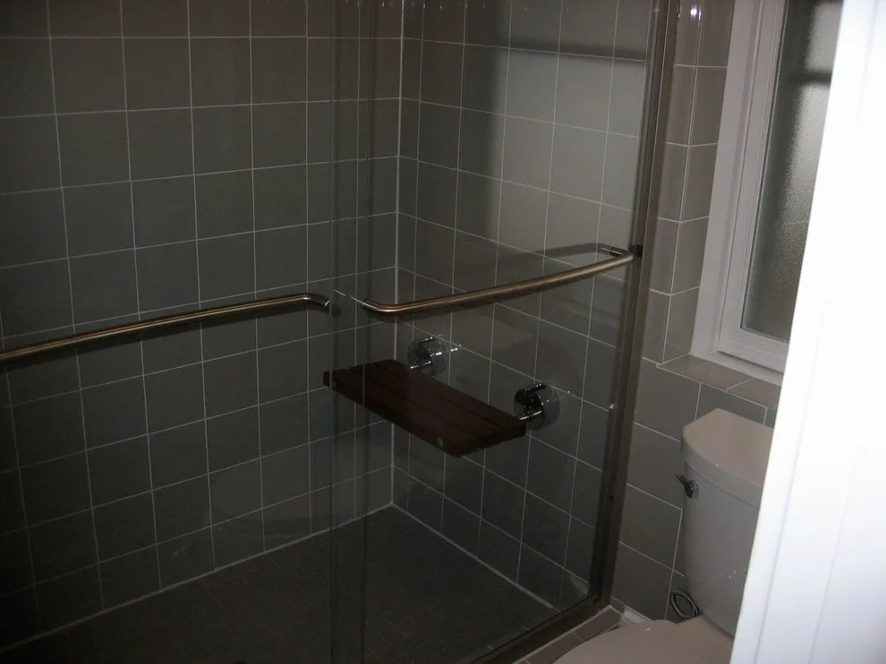 Alexandria Street East Bath by Beverly Thomas LLC - Photo 5
