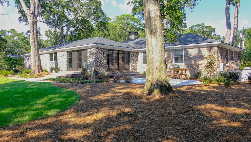 Stately tabby and brick by Green Grass Landscape Contractors - Photo 6