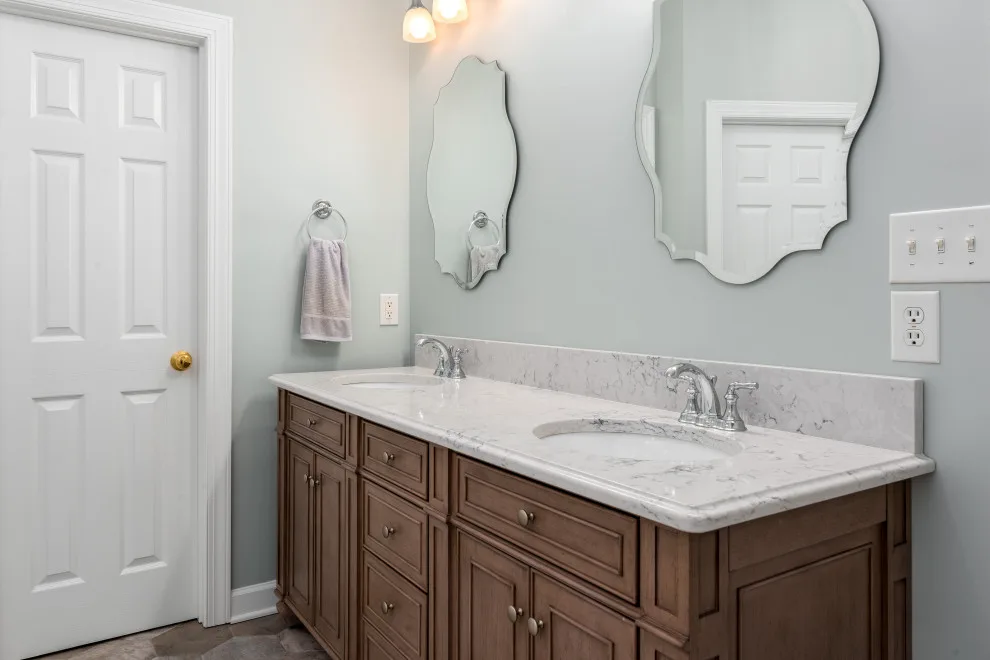 Allison Primary Bathroom by Badin Lake Builders - Photo 4