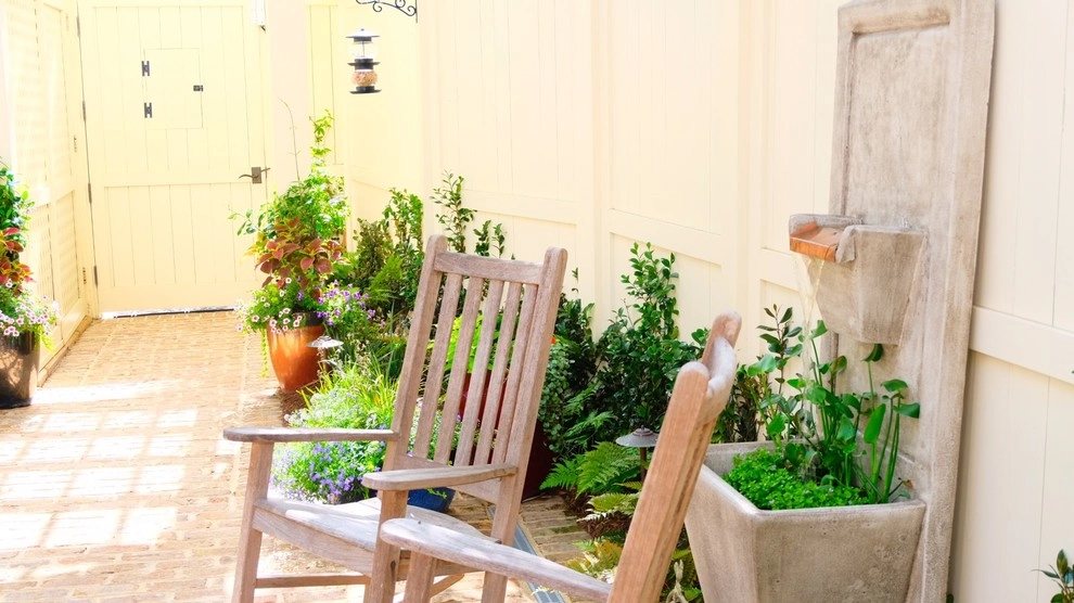 Hideaway Sanctuary by Green Grass Landscape Contractors - Photo 10
