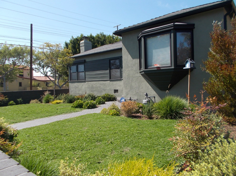 West Los Angeles Garden Design by Green Landscape Designs - Photo 3