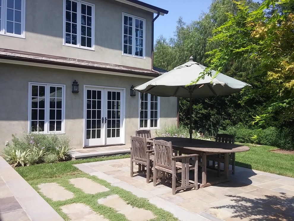 Brentwood Back Yard by Green Landscape Designs - Photo 4