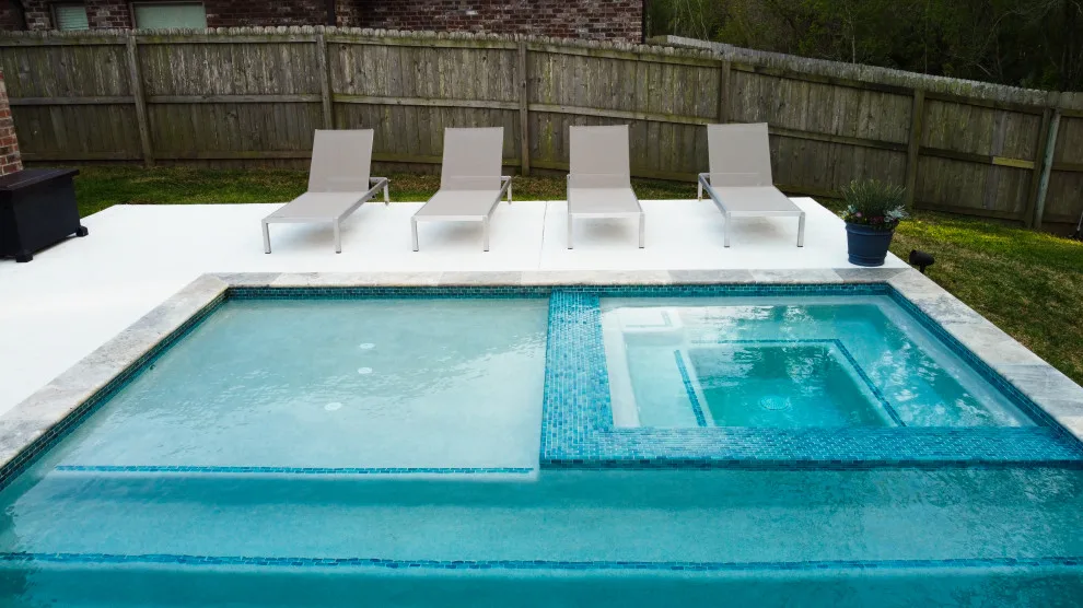 Incredible Pool Building by Oasis Spaces - Photo 3