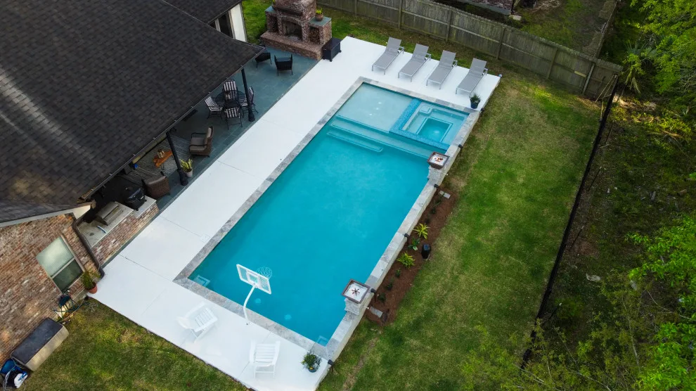 Incredible Pool Building by Oasis Spaces - Photo 2