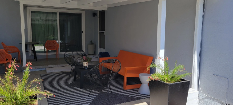 Encino Mid-Century Modern by Green Landscape Designs - Photo 11