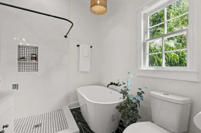 Heritage Home in the City Center by Southern Harbor Construction LLC - Photo 10