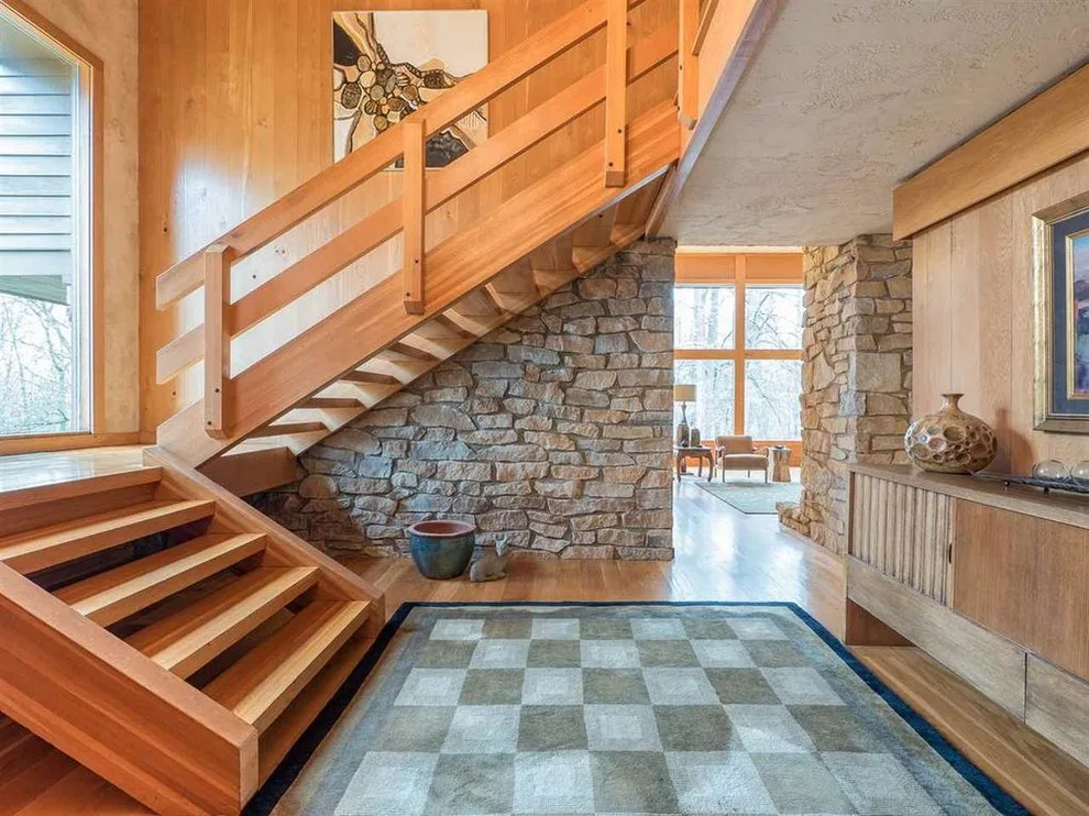 Contemporary American by Miracle Contracting Inc. - Photo 4