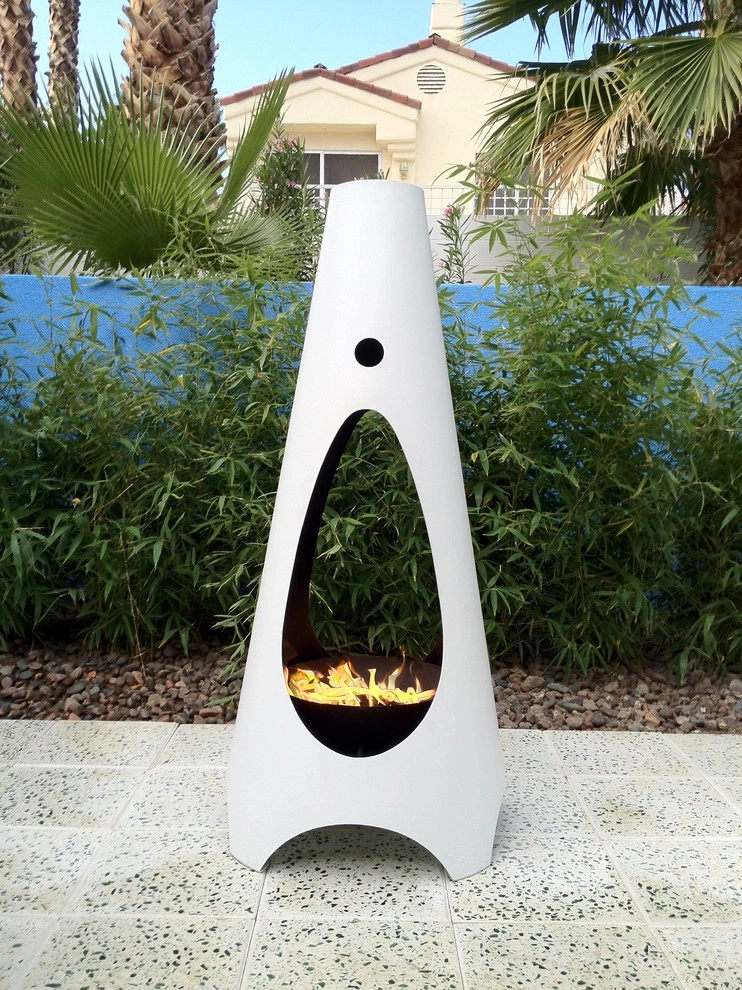 Outdoor party place by Green Planet Landscaping Pools & Spa - Photo 14